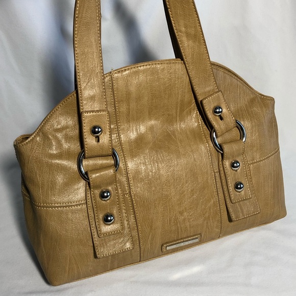 Nine West Handbags - NWOT Nine West Faux Leather Wood Grain Bag